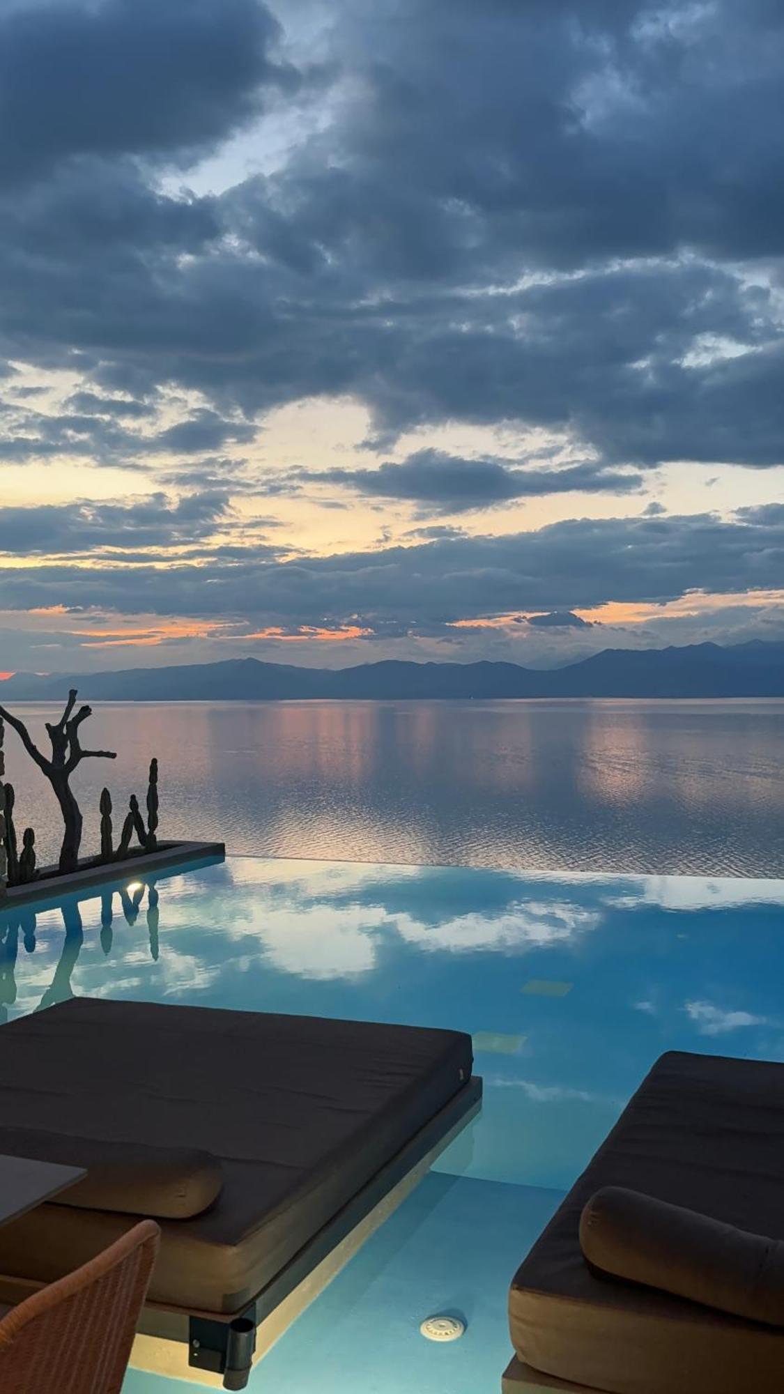 ​Le Grand Bleu Resort Derveni Exterior foto